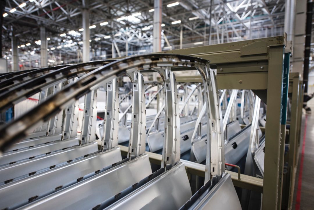 advantages of cnc machining in the automotive industry